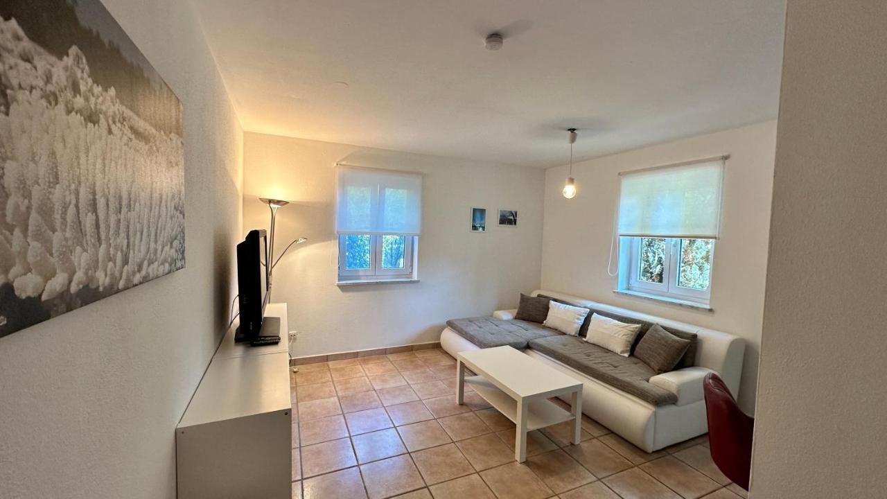 In Oberschondorf Mit Terasse Apartment